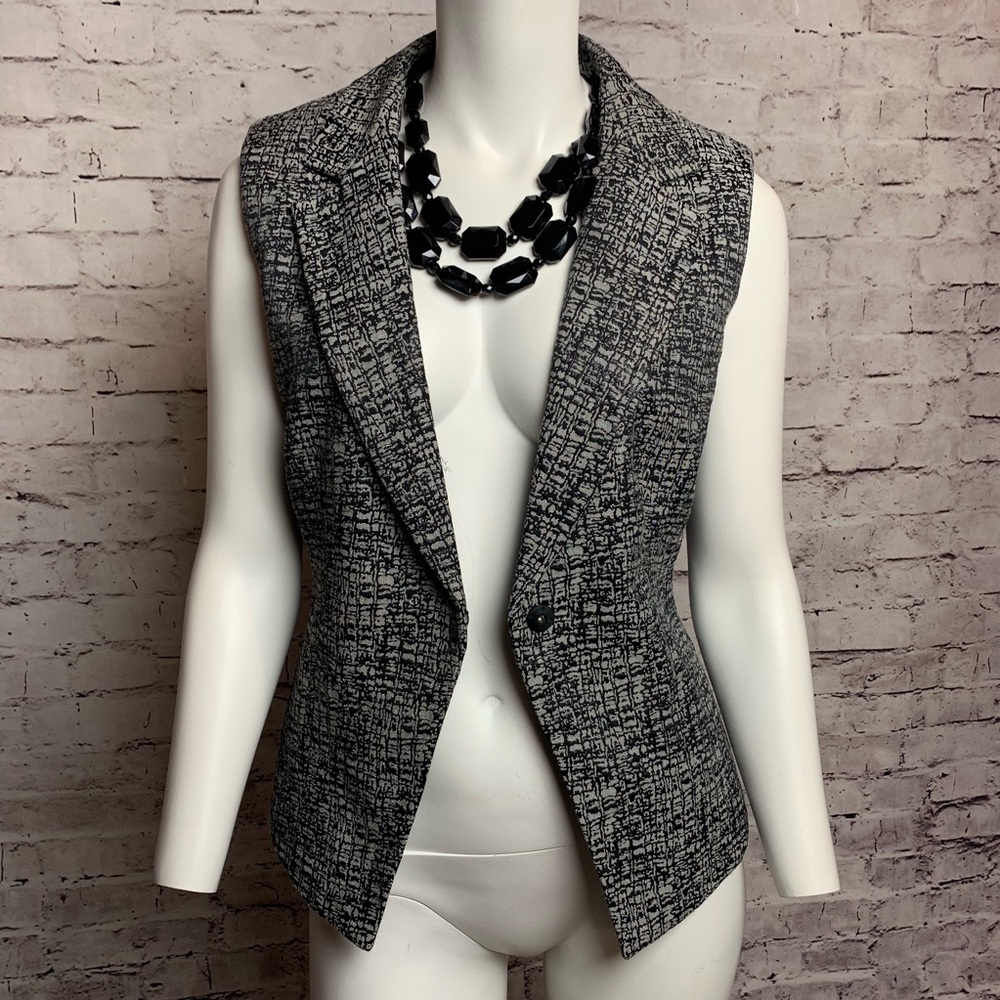 Kenneth Cole Grey & Black Vest Size 6